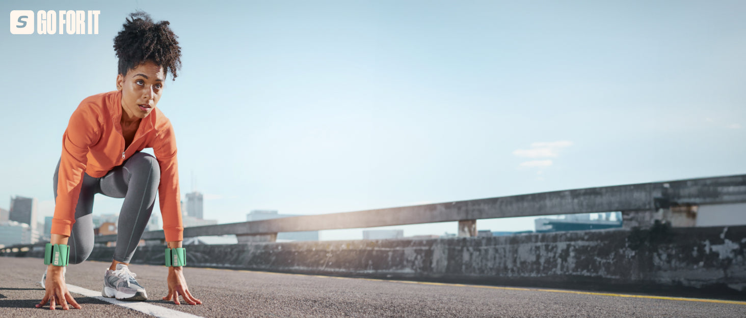 SportBit 竹制瑜伽棒 带颈枕 – 可折叠便携 5.1 英尺(约 1.9 米)移动棒和锻炼棒 – 完全可调节的瑜伽配件非常适合拉伸、姿势矫正、平衡