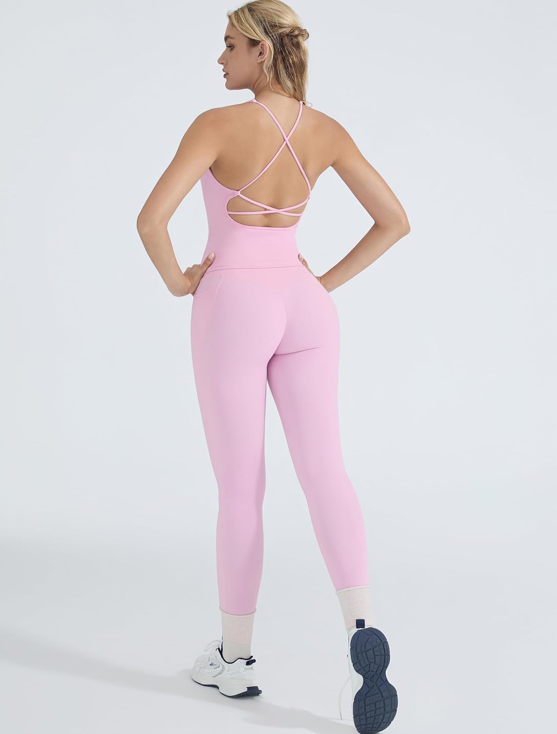 OMKAGI 2 件套女士健身套装,加垫健身上衣,带口袋,健身套装