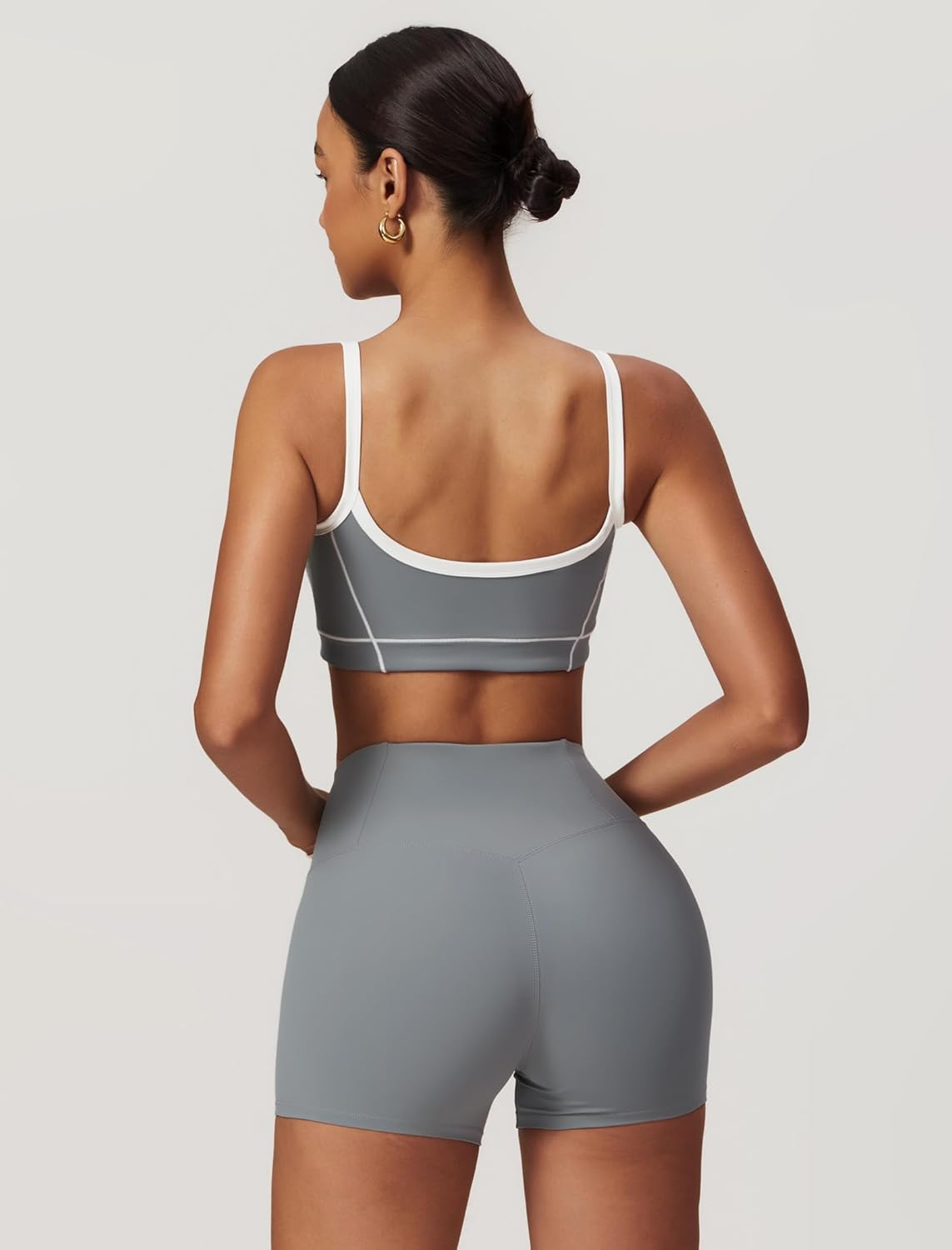 两件套女式锻炼套装拼色运动文胸和提臀短裤健身房瑜伽运动服装