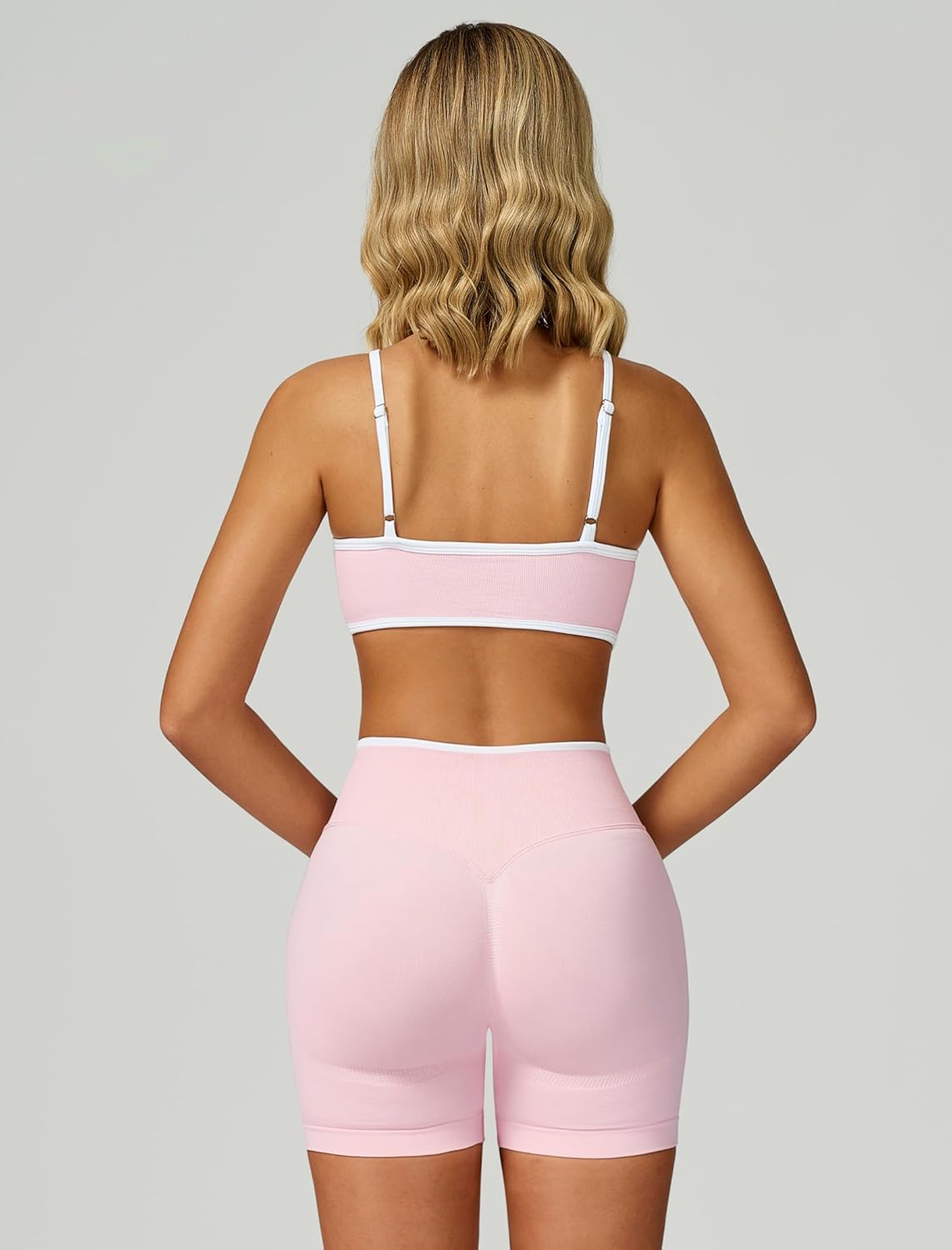 两件套女式锻炼套装拼色运动文胸和提臀短裤健身房瑜伽运动服装