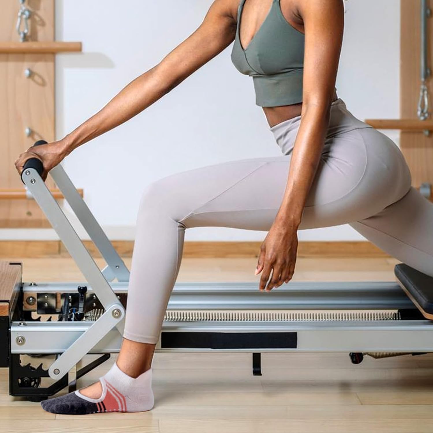 防滑普拉提瑜伽袜带抓地力女式 – 时尚水手袜,适合芭蕾舞和锻炼(尺码 5-9)