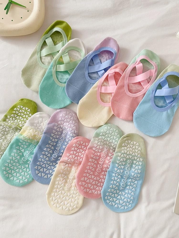 Pilates Socks For Women Non Slip With Grips Straps Sticky Gripper Workout Sock for Pilates，Ballet, Dance, Gym