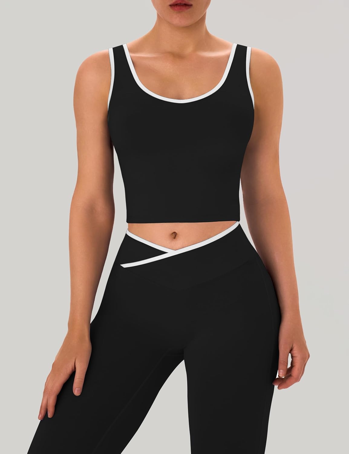 OLCHEE 女式锻炼套装 2 件套健身房瑜伽服装交叉喇叭打底裤露脐背心带撞色饰边