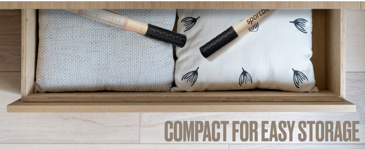 SportBit 竹制瑜伽棒 带颈枕 – 可折叠便携 5.1 英尺(约 1.9 米)移动棒和锻炼棒 – 完全可调节的瑜伽配件非常适合拉伸、姿势矫正、平衡