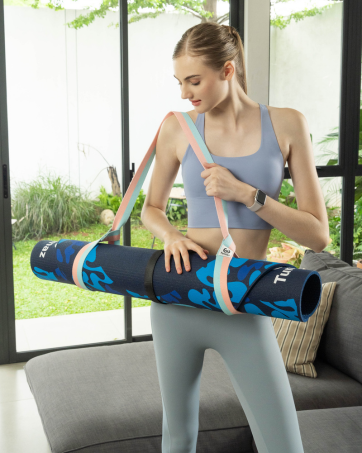 Tumaz 瑜伽垫包,带可调节肩带,适合卷垫,最大可达 26 英寸(约 66.0 厘米),可装必需品,坚固的G形钩闭合