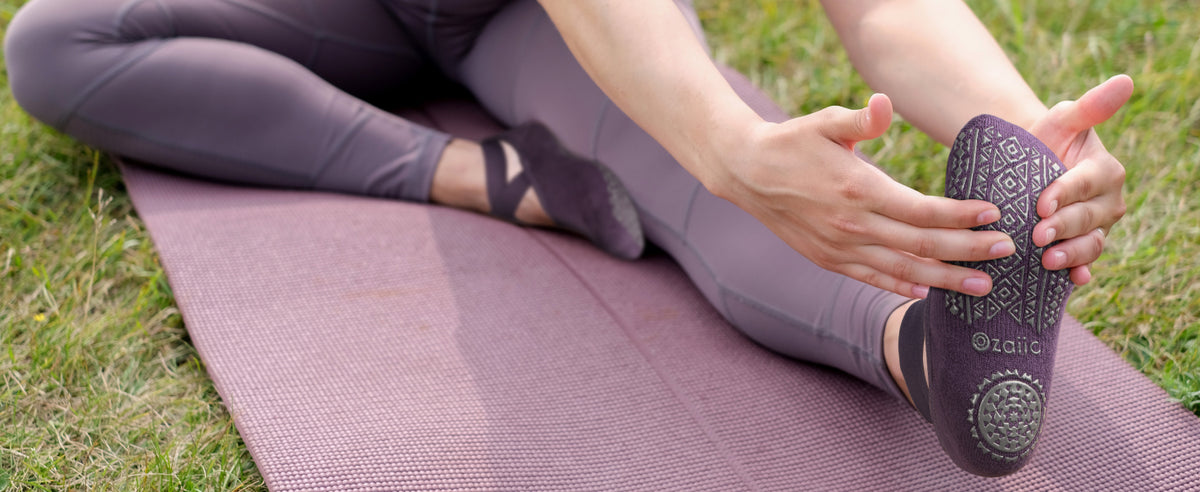 Ozaiic 女式瑜伽袜防滑抓地带,非常适合普拉提、纯芭蕾舞、舞蹈、赤脚锻炼