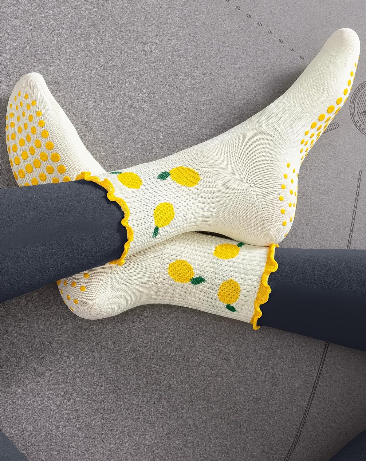 Yawlsow Pilates 女式防滑袜 瑜伽 抓地力袜 可爱 Barre 防滑运动船员 粘性袜子 锻炼 医院