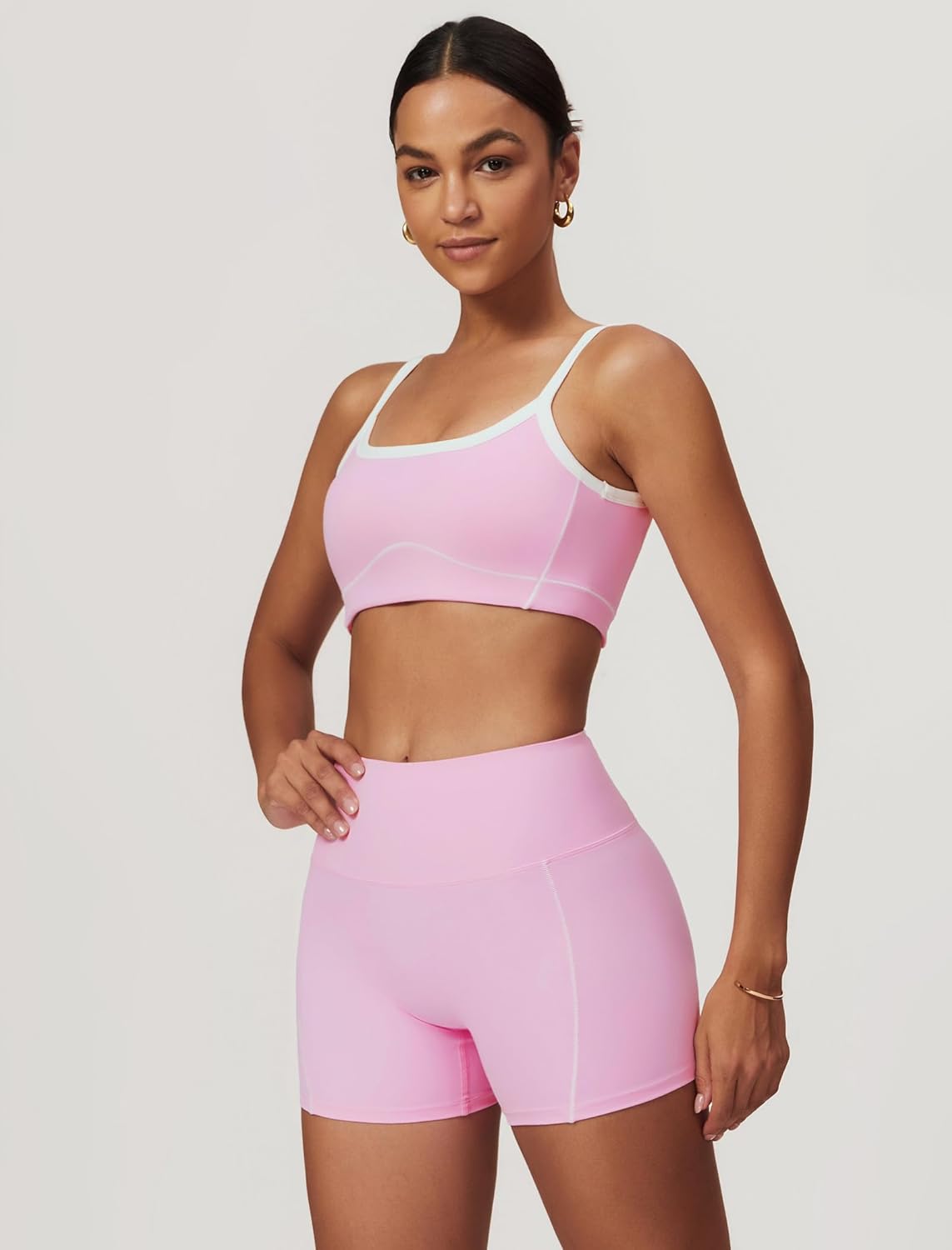 两件套女式锻炼套装拼色运动文胸和提臀短裤健身房瑜伽运动服装
