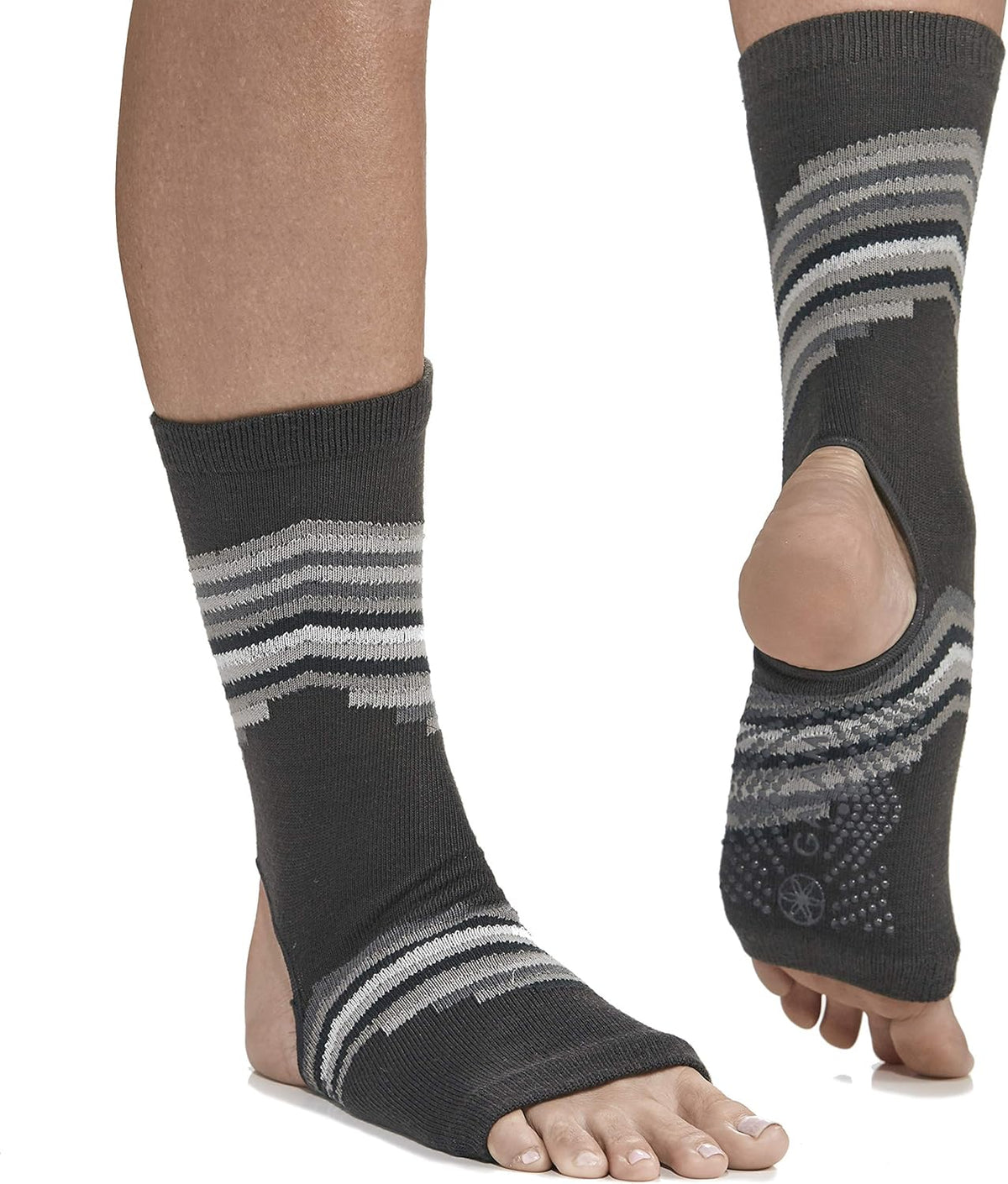 Gaiam 瑜伽袜脚链 - 抓地力强的暖腿脚踝袜适用于瑜伽、巴雷、普拉提、舞蹈、有氧运动