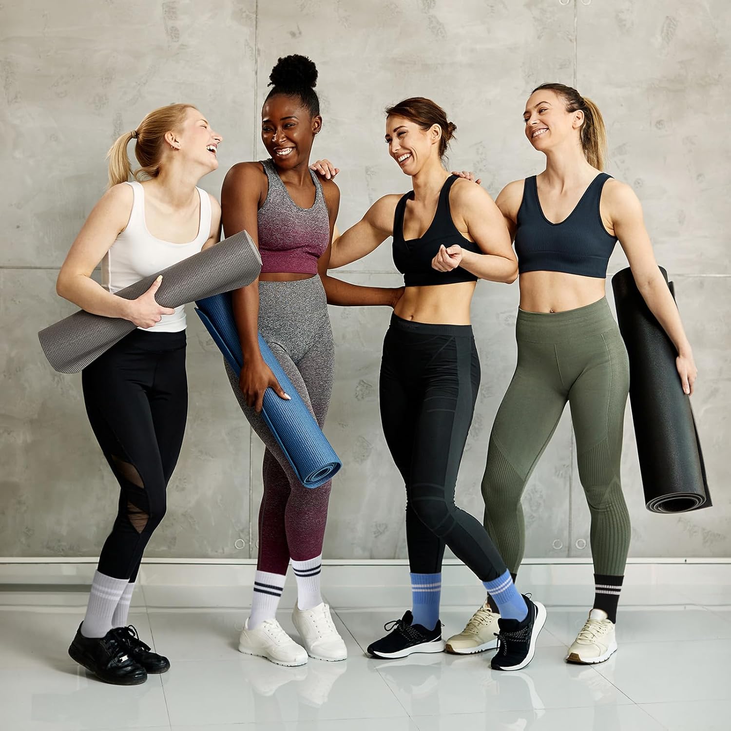 Toes Home 女式普拉提袜带防滑抓手,瑜伽船员袜适用于巴雷医院粘性拖鞋袜 4 双装